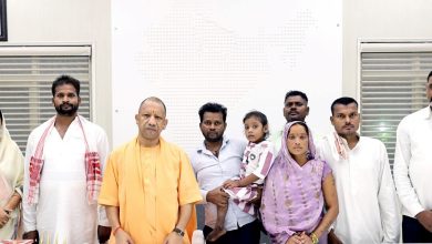 CM Yogi Adityanath meets Ballia's differently-abled girl Ragini and assures support for treatment, education and housing