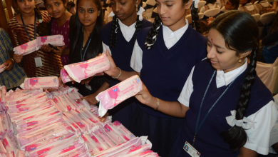 उत्तर प्रदेश में कक्षा 6 से 12 तक की छात्राओं को मुफ्त सैनिटरी नैपकिन उपलब्ध कराने की योगी सरकार की योजना।