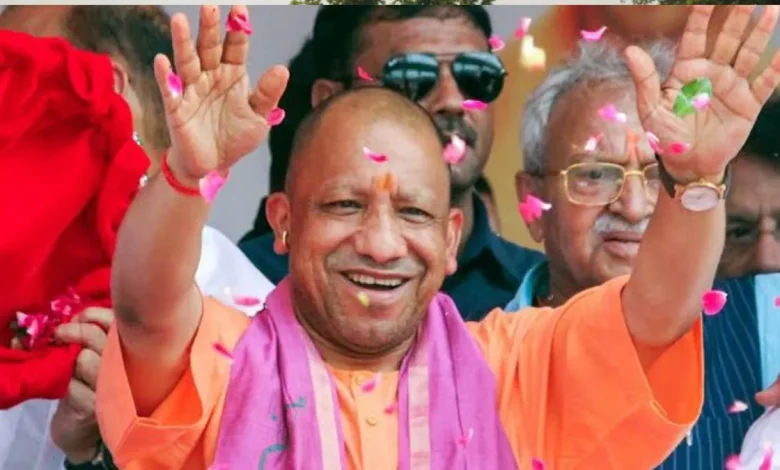 योगी सरकार की मीना मंच योजना के तहत बालिकाओं के सशक्तिकरण और नेतृत्व विकास के लिए 450 प्रतिभागियों का प्रशिक्षण