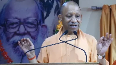 गोरखपुर के गोरखनाथ मंदिर में भारतीय ज्ञान परंपरा पर आयोजित व्याख्यान सत्र को संबोधित करते मुख्यमंत्री योगी आदित्यनाथ