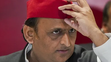 अयोध्या दौरे को लेकर अखिलेश यादव पर सवाल उठाते भाजपा नेताओं की प्रेस कॉन्फ्रेंस की तस्वीर।