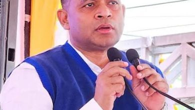 बीजेपी MLC सुभाष यदुवंश अखिलेश यादव और राहुल गांधी पर राजनीतिक हमला करते हुए।