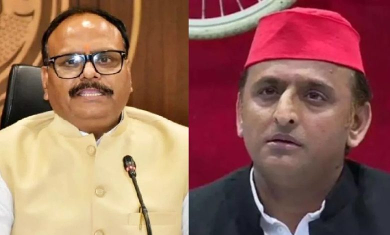 अयोध्या दौरे और राम मंदिर दर्शन को लेकर अखिलेश यादव पर बयान देते उपमुख्यमंत्री ब्रजेश पाठक।