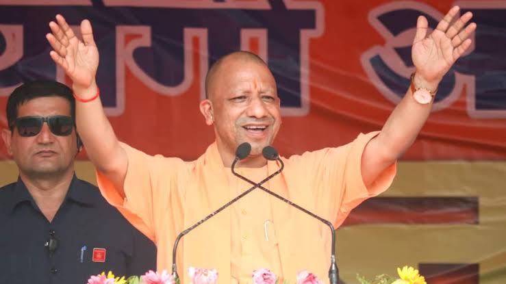 उत्तर प्रदेश में मिशन शक्ति अभियान के तहत महिला बीट पुलिस द्वारा गांवों, वार्डों, स्कूलों और सार्वजनिक स्थलों पर महिला सुरक्षा जागरूकता एवं पुलिस चेकिंग अभियान।