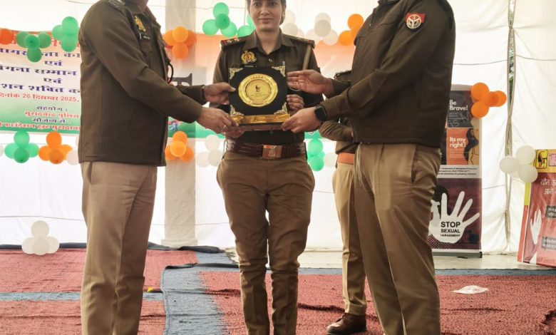 मुरादाबाद की मिशन शक्ति सेल प्रभारी उप निरीक्षक समीक्षा ठाकुर महिला सुरक्षा, जागरूकता और उत्पीड़न के मामलों में कार्रवाई के लिए काम कर रही हैं।