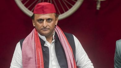 उत्तर प्रदेश के मंत्री दयाशंकर सिंह ने वोट चोरी के आरोपों पर अखिलेश यादव और समाजवादी पार्टी को जवाब दिया।