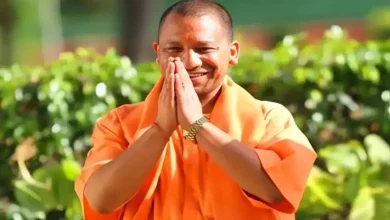 उत्तर प्रदेश के मुख्यमंत्री योगी आदित्यनाथ, बुजुर्गों, निराश्रित महिलाओं और दिव्यांगजनों की पेंशन 1000 से बढ़ाकर 1500 रुपये करने के प्रस्ताव के संदर्भ में।