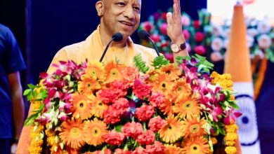 उत्तर प्रदेश में योगी सरकार के कार्यकाल में 455 लेखपालों को राजस्व निरीक्षक यानी कानूनगो के पद पर पदोन्नति देने की जानकारी।